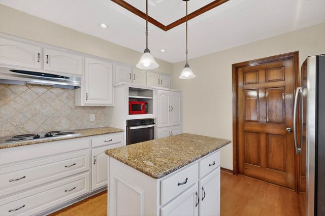 1505 Boundbrook Lane, Irving, TX 75060