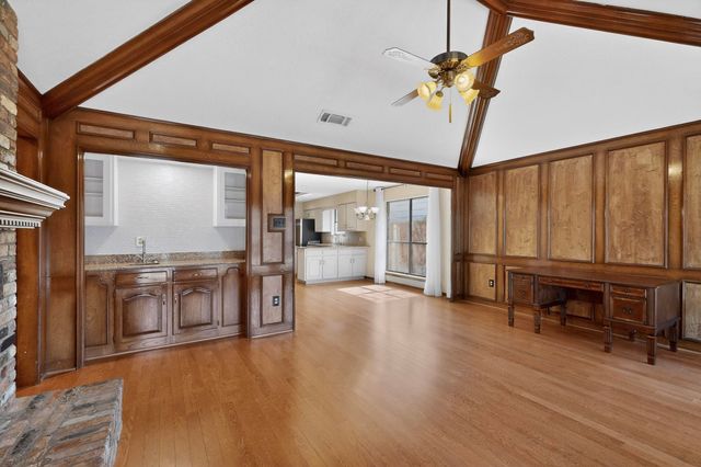 1505 Boundbrook Lane, Irving, TX 75060