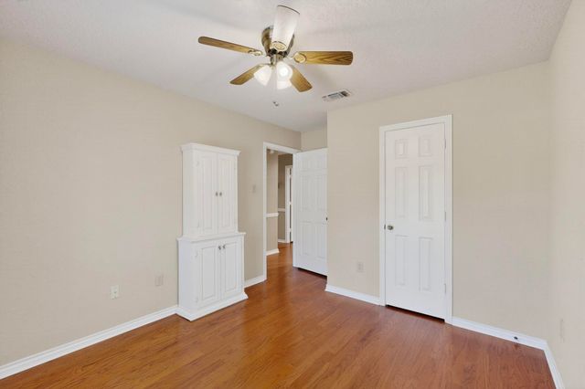 1505 Boundbrook Lane, Irving, TX 75060