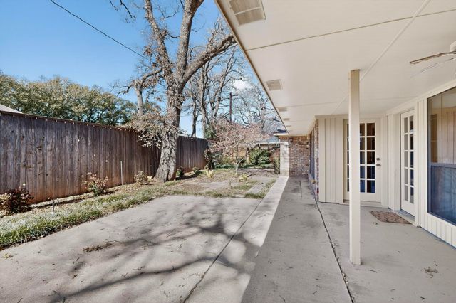 1505 Boundbrook Lane, Irving, TX 75060