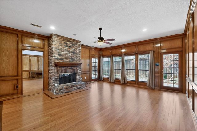 1505 Boundbrook Lane, Irving, TX 75060