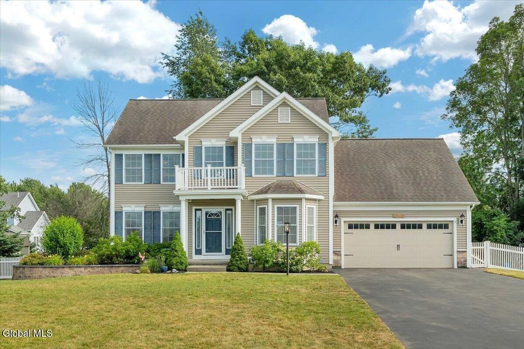 29 Chapel Hill Boulevard, Ballston, NY 12019