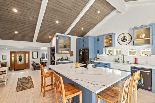 5610 W Carson, Torrance, CA 90503