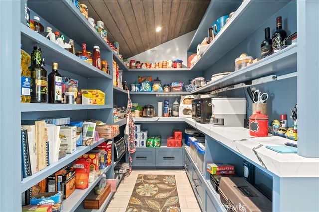 5610 W Carson, Torrance, CA 90503