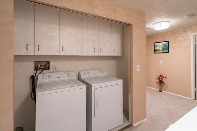 1500 LAKE PARK Drive SW #63, Tumwater, WA 98512