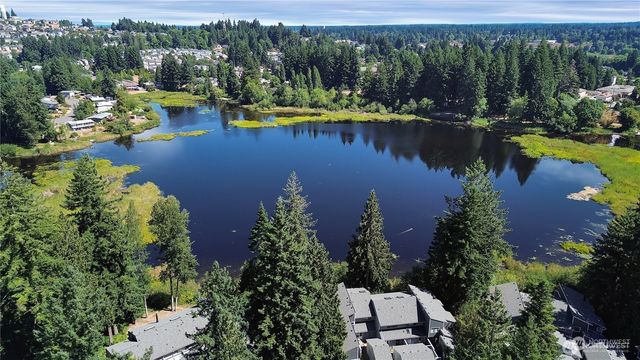 1500 LAKE PARK Drive SW #63, Tumwater, WA 98512