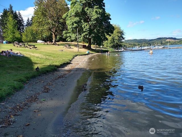1500 LAKE PARK Drive SW #63, Tumwater, WA 98512
