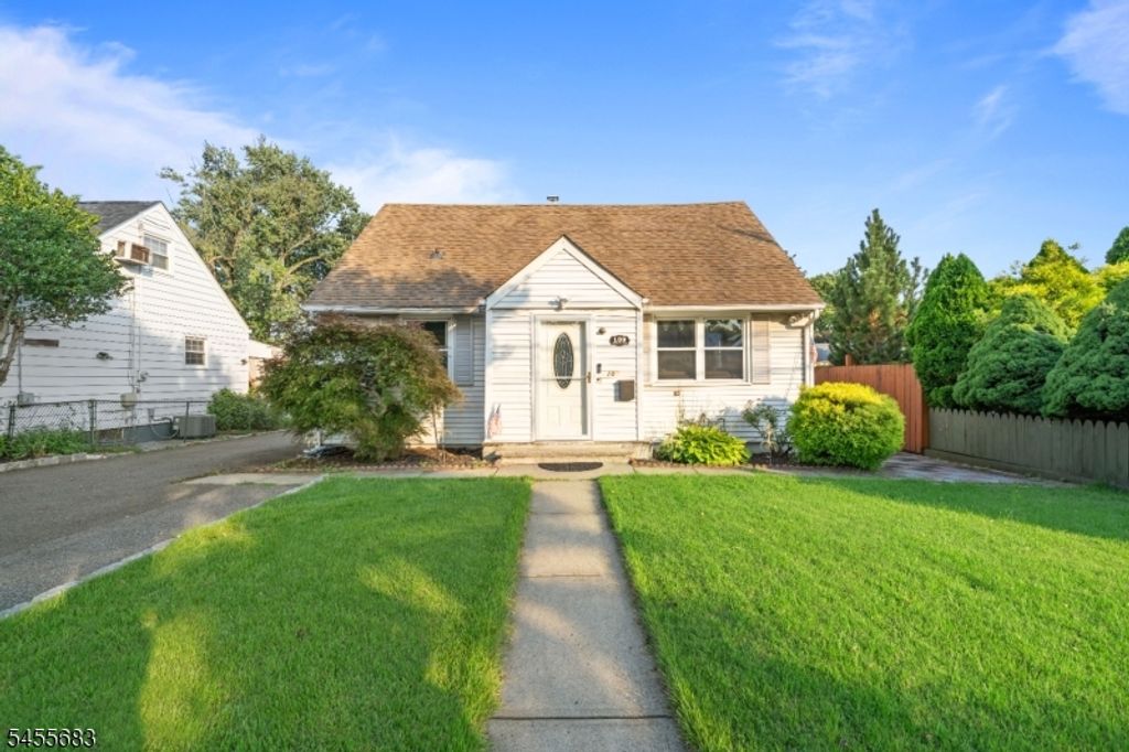 109 Maple Hill Rd, Clifton City, NJ 07013 — photo 2