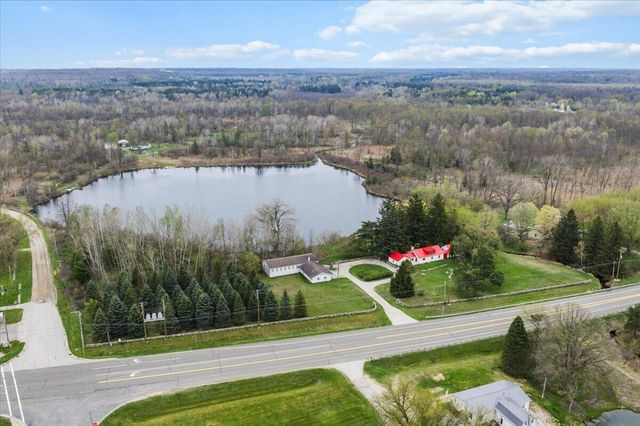 5599 Howard City Edmore Road, Home Twp, MI 48891
