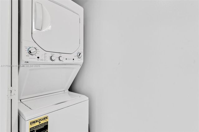 1861 NW S River Dr 1003, Miami, FL 33125