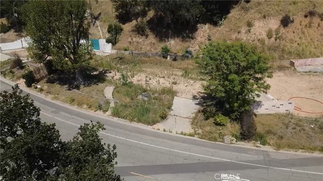 1369 E Loma Alta, Altadena, CA 91001