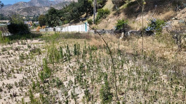 1369 E Loma Alta, Altadena, CA 91001