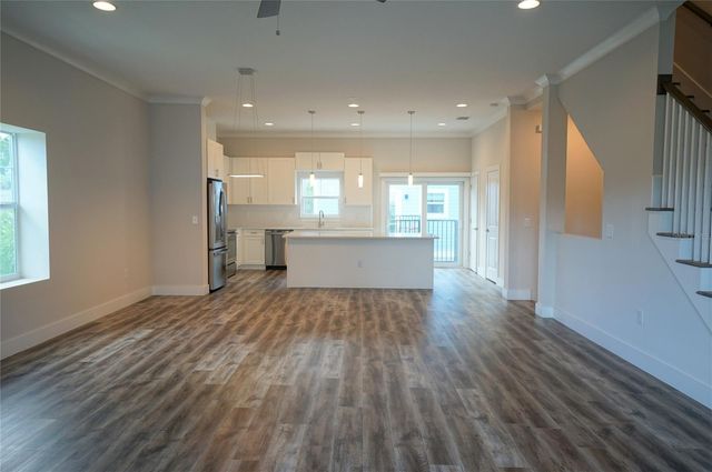 3124 W AZEELE STREET 4, Tampa, FL 33609