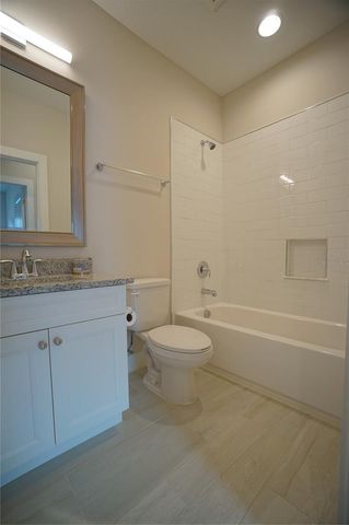 3124 W AZEELE STREET 4, Tampa, FL 33609