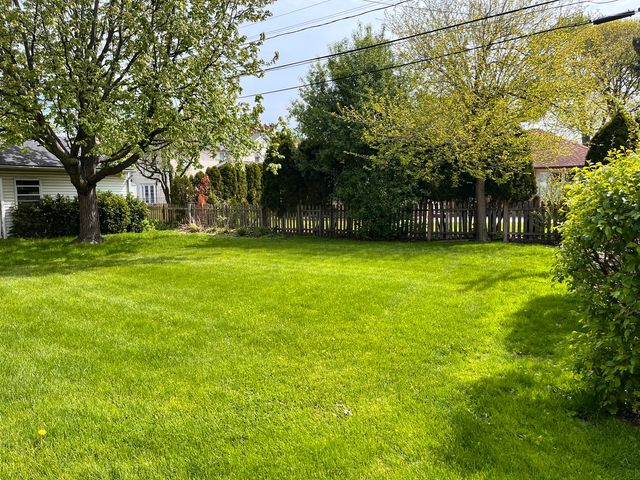6707 N Keating Avenue, Lincolnwood, IL 60712