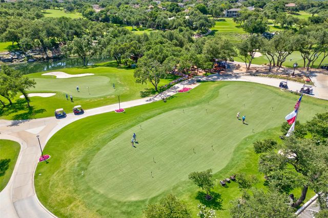 48 Tiburon DR, The Hills, TX 78738