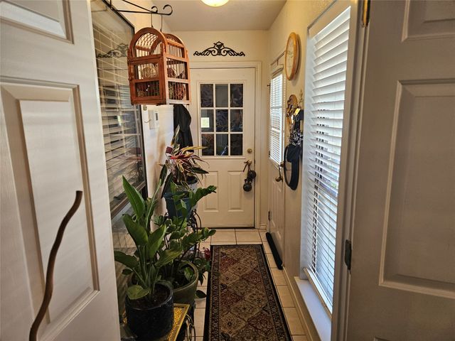 107 Larchbrook Drive, Desoto, TX 75115