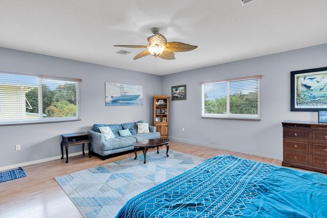 64 Coconut Drive, Key Largo, FL 33037