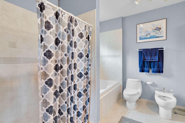 64 Coconut Drive, Key Largo, FL 33037