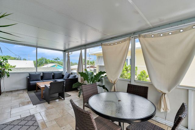 64 Coconut Drive, Key Largo, FL 33037