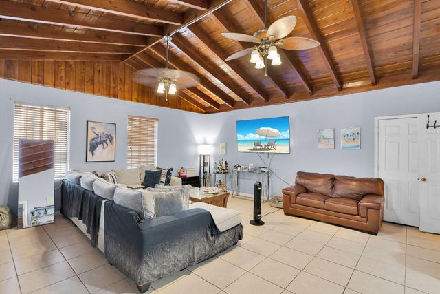 64 Coconut Drive, Key Largo, FL 33037