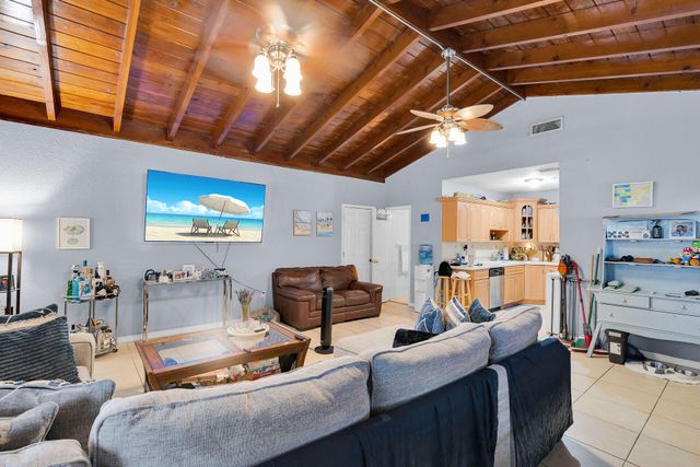 64 Coconut Drive, Key Largo, FL 33037