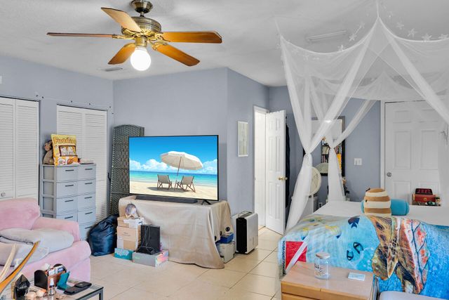 64 Coconut Drive, Key Largo, FL 33037