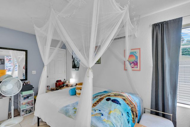 64 Coconut Drive, Key Largo, FL 33037