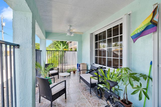 64 Coconut Drive, Key Largo, FL 33037