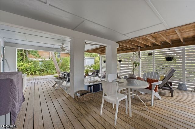 201 White Pelican DR, Upper Captiva, FL 33924