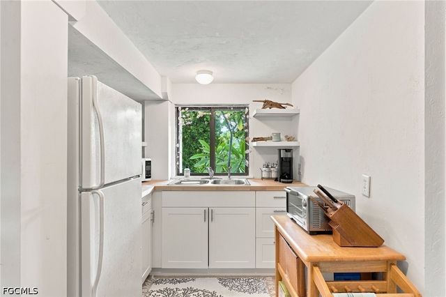 201 White Pelican DR, Upper Captiva, FL 33924