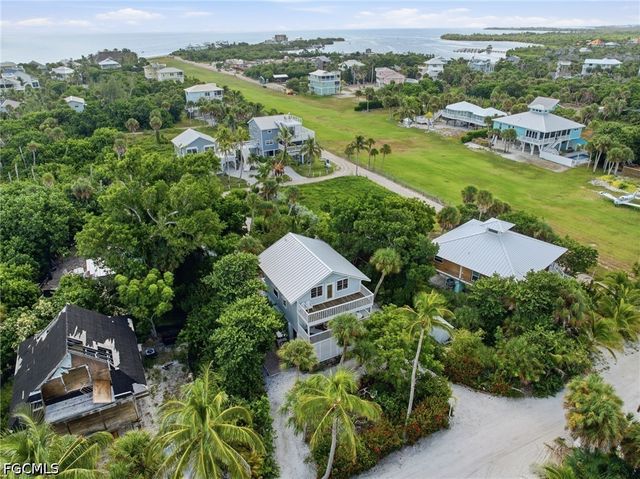 201 White Pelican DR, Upper Captiva, FL 33924
