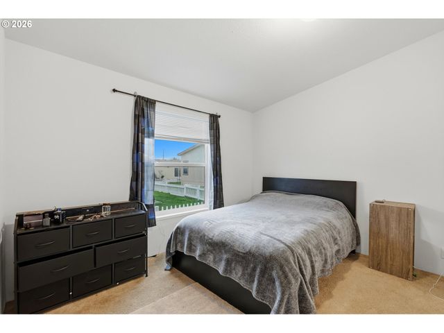 626 Sw PHILADELPHIA Way 176, Beaverton, OR 97006