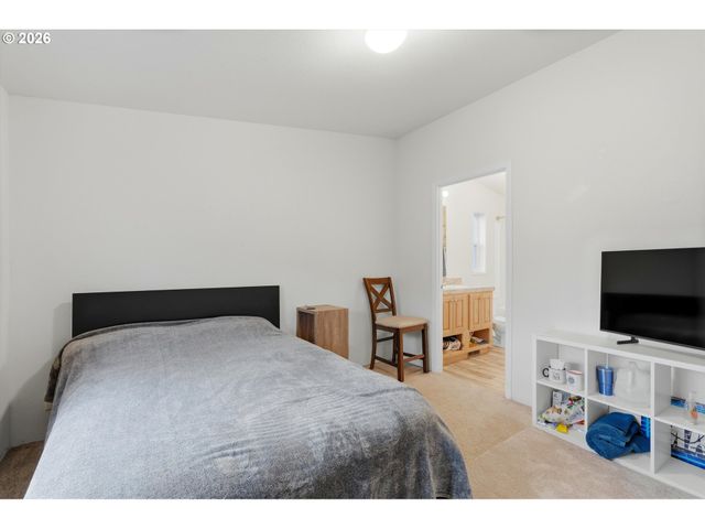 626 Sw PHILADELPHIA Way 176, Beaverton, OR 97006