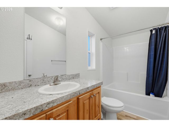 626 Sw PHILADELPHIA Way 176, Beaverton, OR 97006