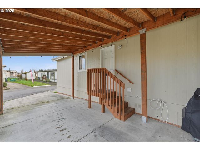 626 Sw PHILADELPHIA Way 176, Beaverton, OR 97006