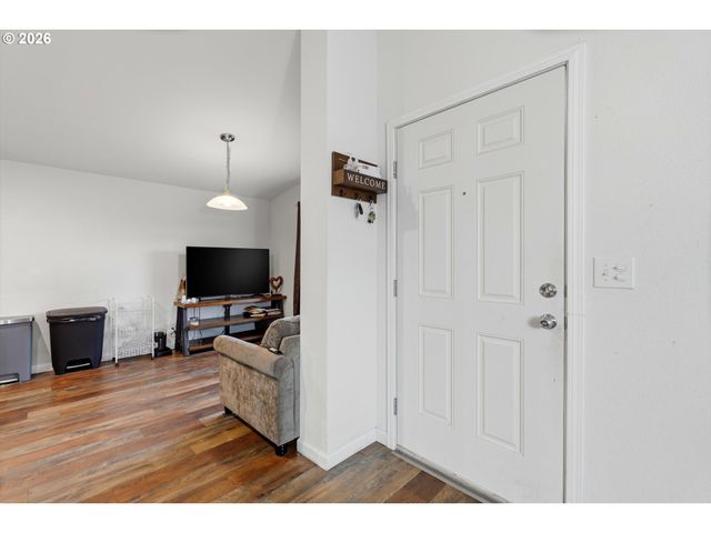 626 Sw PHILADELPHIA Way 176, Beaverton, OR 97006