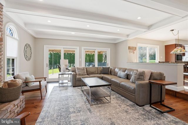 2840 W FOX CHASE CIR, Doylestown, PA 18902