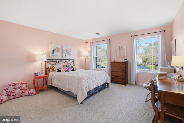 2840 W FOX CHASE CIR, Doylestown, PA 18902