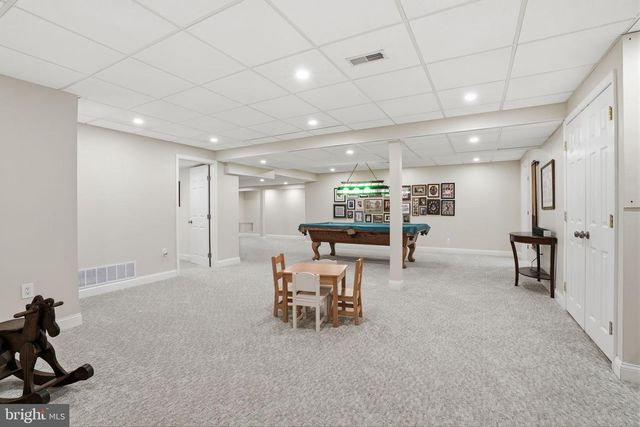 2840 W FOX CHASE CIR, Doylestown, PA 18902