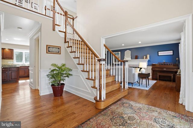 2840 W FOX CHASE CIR, Doylestown, PA 18902
