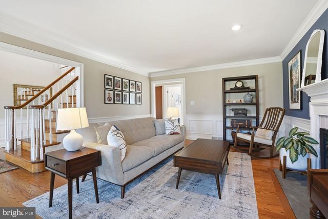 2840 W FOX CHASE CIR, Doylestown, PA 18902