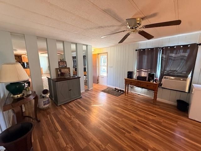 403 Deep Canyon Circle, Somerville, TX 77879