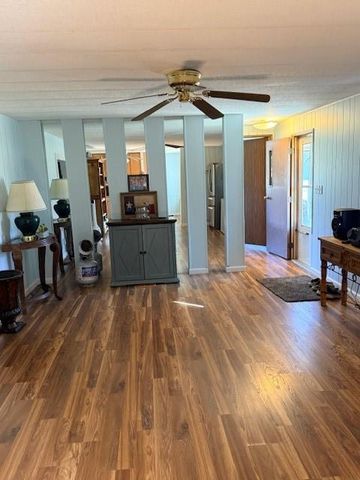 403 Deep Canyon Circle, Somerville, TX 77879