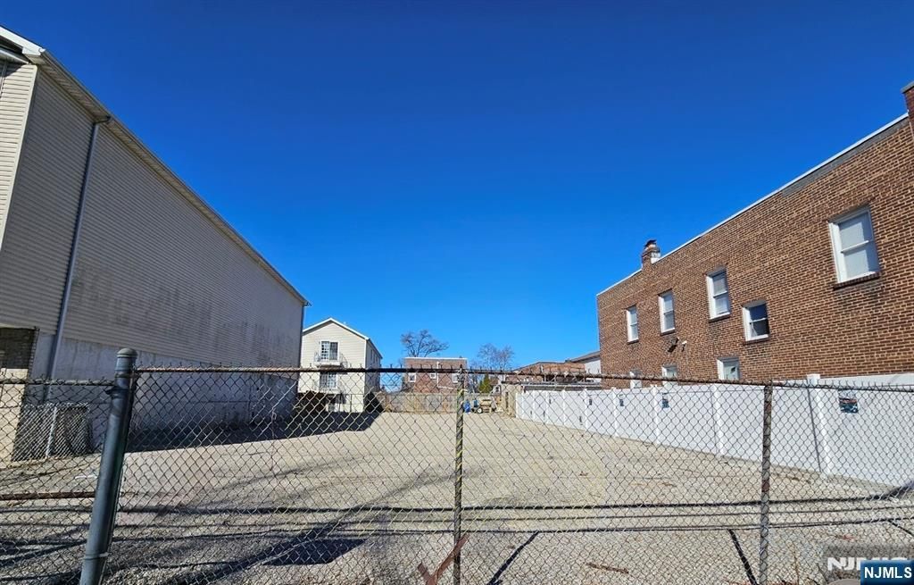 716-718 6th Street, Newark, NJ 07107