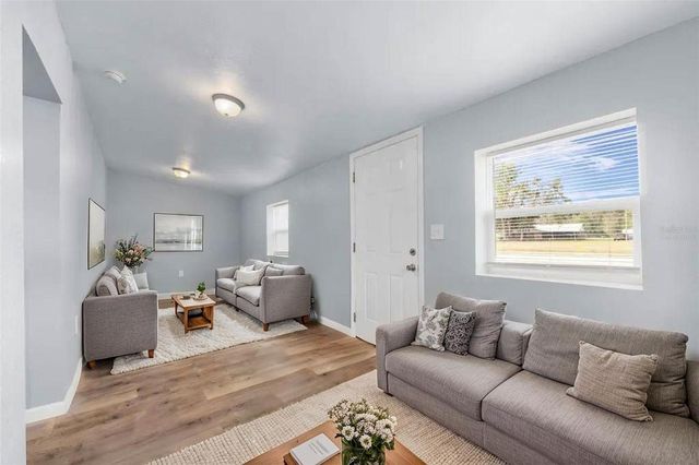 515 S CHARLESTON AVENUE, Fort Meade, FL 33841