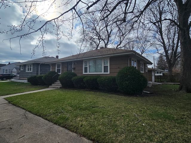 3617 Monroe Street, Lansing, IL 60438