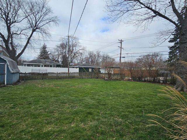 3617 Monroe Street, Lansing, IL 60438
