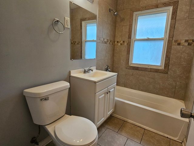 3617 Monroe Street, Lansing, IL 60438