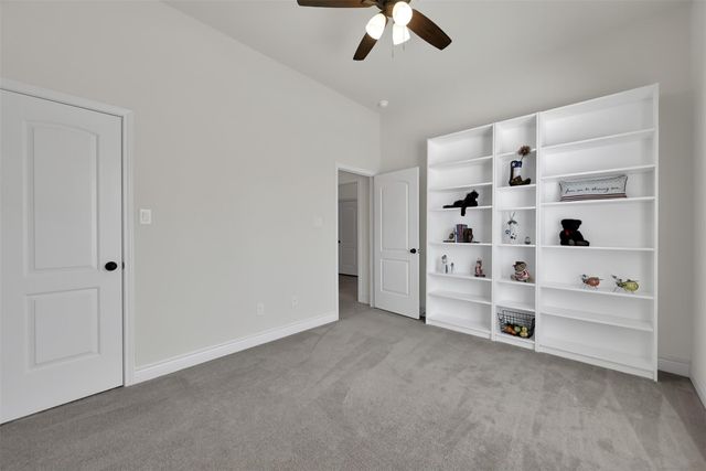 150 N Greatwood Glen Place, Montgomery, TX 77316